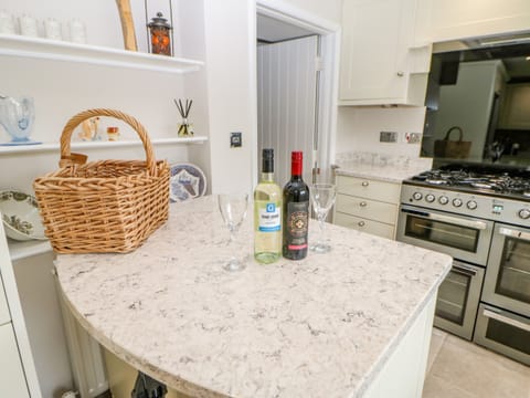 Fridge, dishwasher, electric kettle, toaster