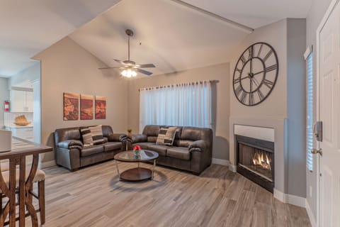 Welcome to LAKESIDE VIBES, our 2 BR, 2 BA condo with lake views and lake vibes!