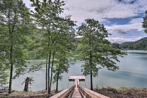 Butler Vacation Rental | 2BR | 2BA | 1,100 Sq Ft | Access Only By Stairs