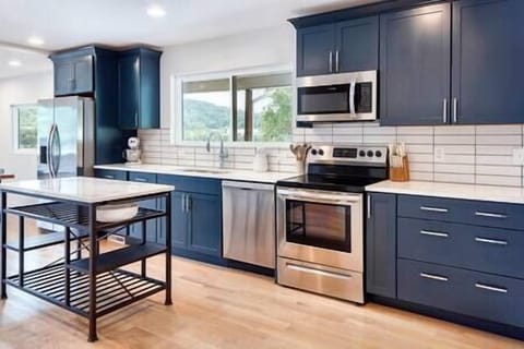 Another view of the kitchen--it's so great for serving a crowd.