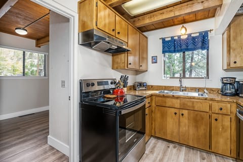 Indoors, Kitchen, Hardwood, Sink, Lamp