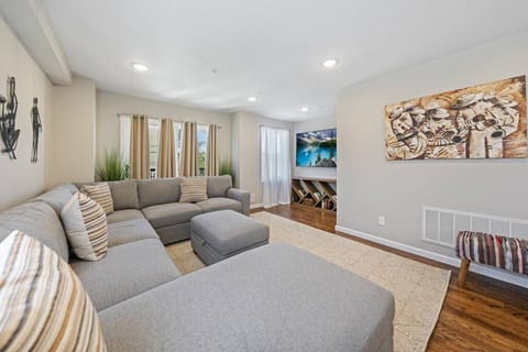 1st Floor Living Room