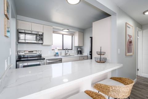 Low Res 280 Hauoli Street C7 Wailuku HI Hono Kai C7 23