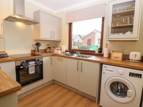 Fridge, electric kettle, toaster, cookware/dishes/utensils