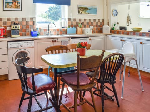 Kitchen/diner | Heddfan, Nefyn, Llyn Peninsula