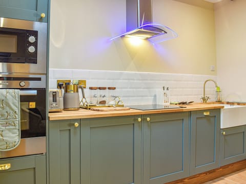 Kitchen area | Dragonfly Cottage - Ballavolley Cottages, Ballaugh