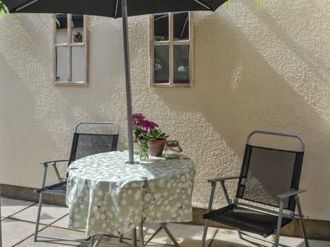 Outdoor area | Molly&rsquo;s Place, Filey
