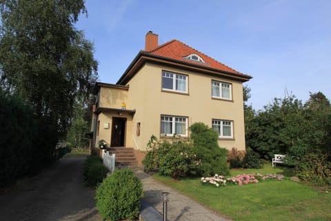 Haus außen IMG_3772