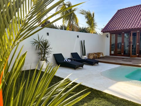 Private pool