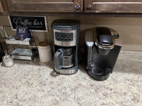 Bourbon Co. 9 - Come enjoy our 9 with your 9. House in Ozark Mountains