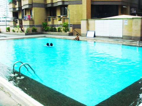 Rooftop pool