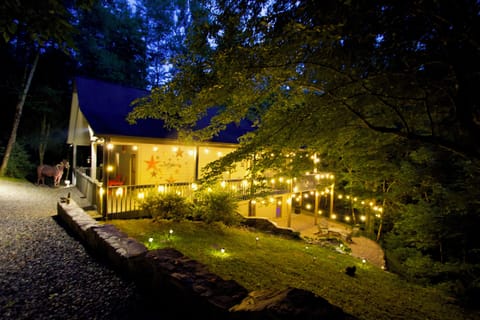 Meadowlark Cabin at Leatherwood Mountains
