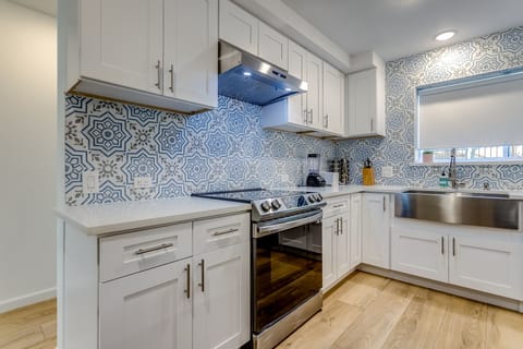 A closer look of kitchen area