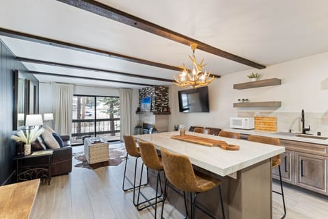 Condo, 2 Bedrooms | Private kitchen | Oven, coffee/tea maker