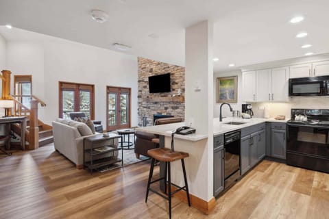 charter-l223-2838_54133351278_o