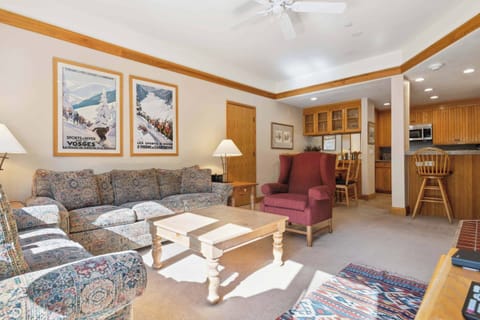 charterf330-8317_53857439470_o