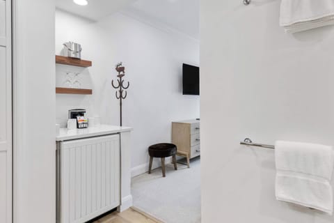 charter-e135-9389_54744007847_o