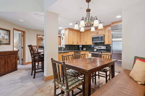 charter-d240-7115_54695949664_o