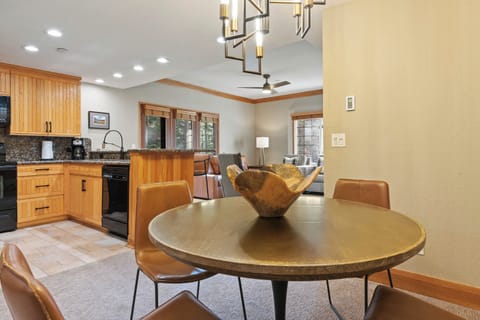 1667427870594-1478-4