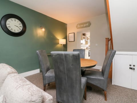 Fridge, electric kettle, toaster, cookware/dishes/utensils