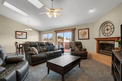 Open floor plan with plenty of room to relax