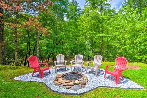 Dahlonega Vacation Rental | 4BR | 2.5BA | 2,300 Sq Ft | Step-Free Access