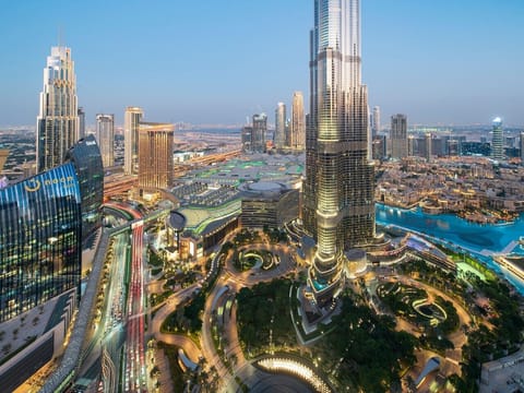 Stunning Skyline View: Experience vibrant city lights and breathtaking vistas from your balcony!