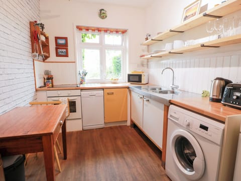 Fridge, dishwasher, electric kettle, toaster