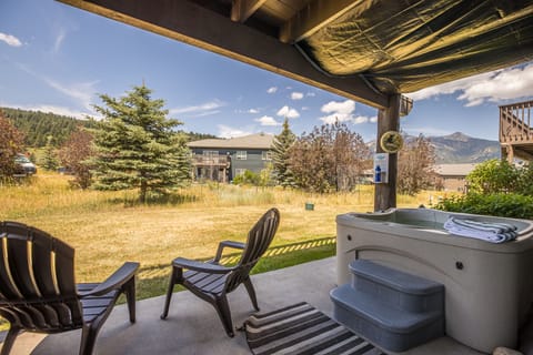 Relax and enjoy the view | Exterior