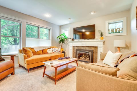 Taylors Falls Vacation Rental | 4BR | 2.5BA | Stairs Required | 2,800 Sq Ft