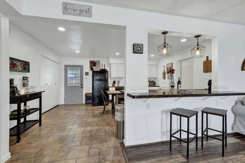 Charming space, perfect for intimate gatherings and casual conversation