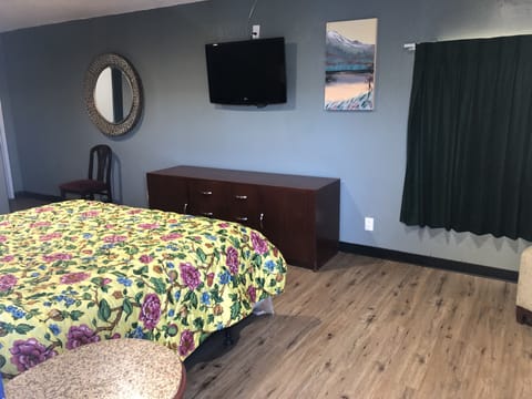 Single Room | Free WiFi, bed sheets