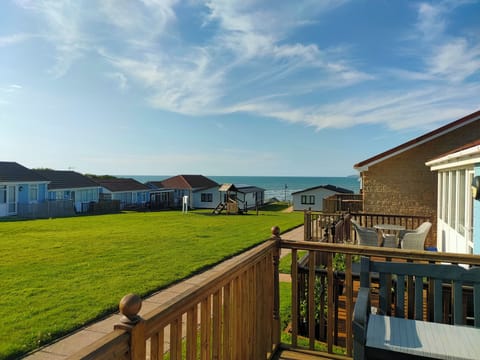 Sea La Vie 23 - Sea View & 2 minutes to the South West Coast Path