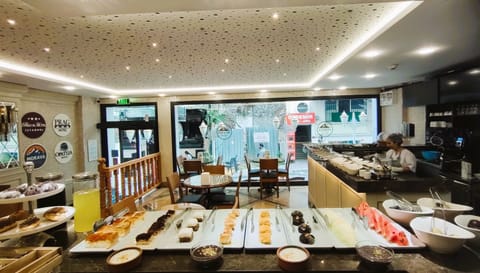 Free daily full breakfast