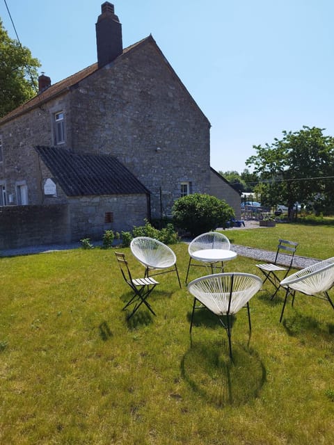 House, 3 Bedrooms, Smoking, Fireplace | Outdoor dining