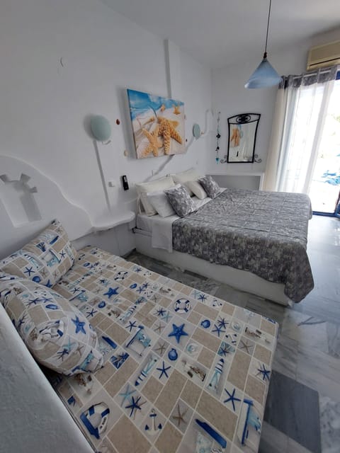 Free cribs/infant beds, free WiFi, bed sheets