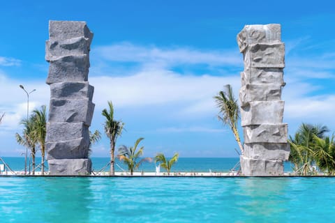 2 outdoor pools, pool umbrellas, sun loungers