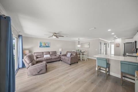 The perfect gathering spot—watch your favorite shows or step outside to soak up the breeze.