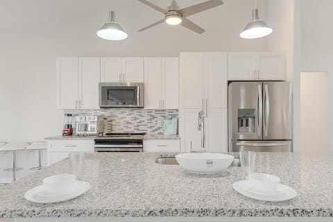 updated kitchen vacation rental, Cape Coral