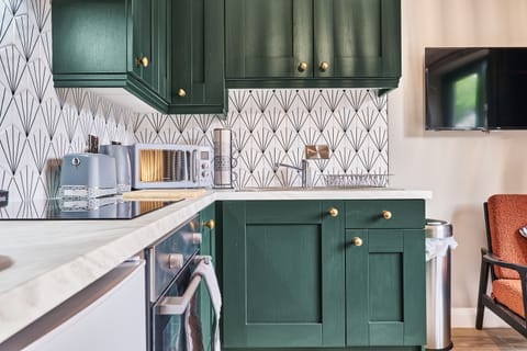 Iron/ironing board, free WiFi