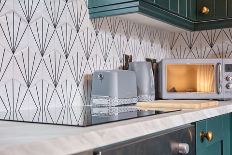 Iron/ironing board, free WiFi