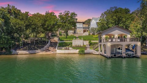 Get away to the Big Horn for you next lake vacation!