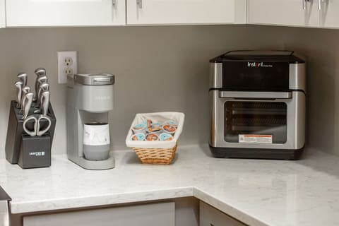 Keurig with K-cups provided (there is also a regular coffee pot) and air fryer 