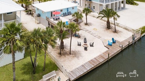 Welcome to The Islander, a TStays™ Island Living property.
