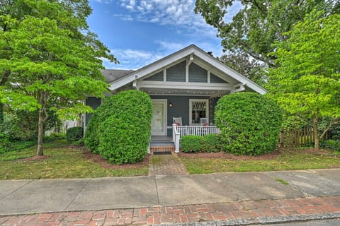 Greensboro Vacation Rental | 3BR | 2BA | 2 Steps to Access | 1,104 Sq Ft