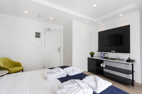 Penthouse 1 | Blackout drapes, soundproofing, iron/ironing board, free WiFi