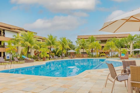 Seating area,Swimming pool