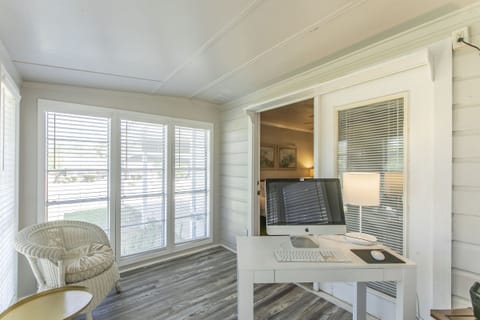 Office / Attached to King 1 