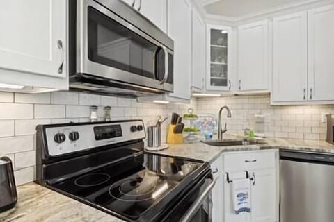 6b1483c2 31c4 4610 ad21 af8871c4ee1b