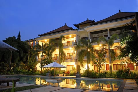 Front of property - evening/night